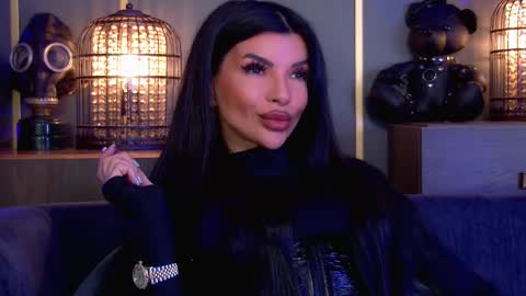 Elenia online show from 03.09.26