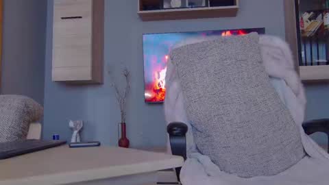 MitressEllie--Your Bratty Miss online show from 01.30.25