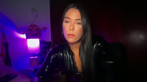 only mistresslavinia oficial online show from 12.17.25