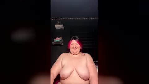 Snapshot of mistresslillie chatting on 03.10.26 mistresslillie online show from 03.10.26