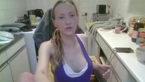 Snapshot of mistressmilly32 chatting on 05.20.26 mistressmilly32 online show from 05.20.26