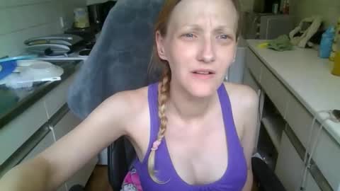 Snapshot of mistressmilly32 chatting on 05.28.26 mistressmilly32 online show from 05.28.26