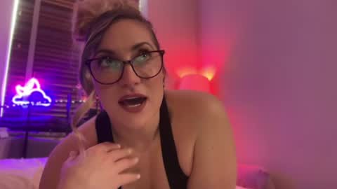 Snapshot of mistresssx chatting on 06.10.26 Miss X online show from 06.10.26