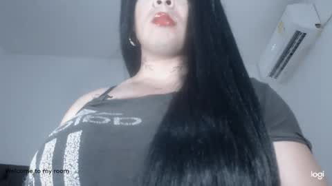 Snapshot of mistressxxalice chatting on 06.13.26 ALICE MADANE online show from 06.13.26