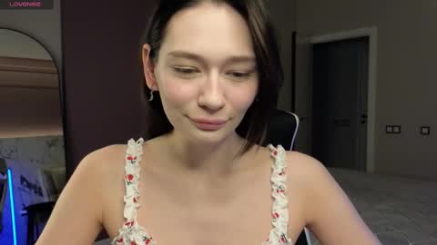 misty_roseee online show from 02.14.25