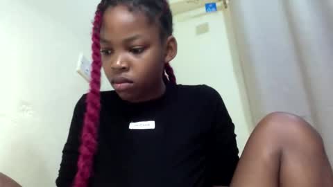 misty_shee online show from 04.12.26