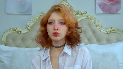 Snapshot of mistymarlow chatting on 09.17.25 Misty online show from 09.17.25