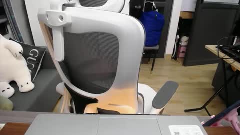 Misumiko96 online show from 12.18.25