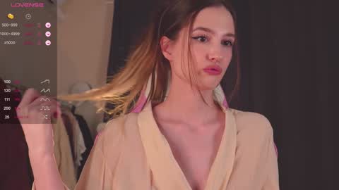 Snapshot of mita_mp4 chatting on 01.20.25 Mita online show from 01.20.25