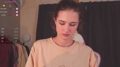 Snapshot of mita_mp4 chatting on 01.22.25 Mita online show from 01.22.25