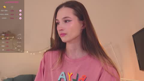 Snapshot of mita_mp4 chatting on 01.27.25 Mita online show from 01.27.25