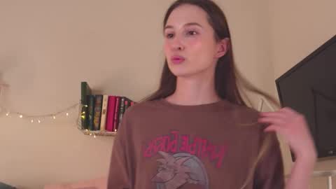 Snapshot of mita_mp4 chatting on 02.17.25 Mita online show from 02.17.25