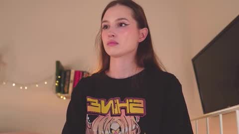 Snapshot of mita_mp4 chatting on 02.21.25 Mita online show from 02.21.25