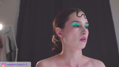 Snapshot of mita_mp4 chatting on 10.01.25 Mita online show from 10.01.25