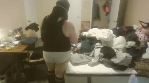 mitchie2824 online show from 11.29.25