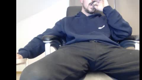 Snapshot of mitsch01 chatting on 12.05.25 Mitsch online show from 12.05.25