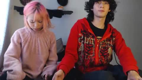 Snapshot of mixipeach chatting on 07.12.26 Naomi and Nekorii online show from 07.12.26