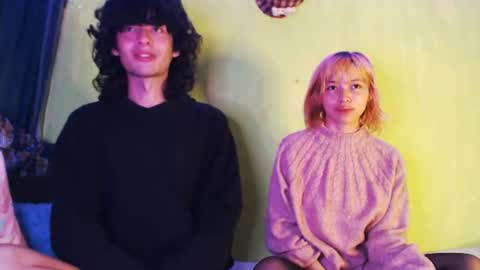 Snapshot of mixipeach chatting on 08.04.26 Naomi and Nekorii online show from 08.04.26