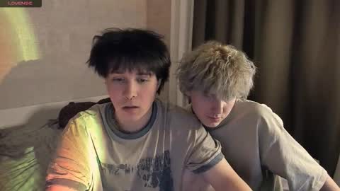 MeowMiku online show from 12.20.25