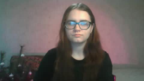 Snapshot of miyabe chatting on 01.28.25 Milana online show from 01.28.25