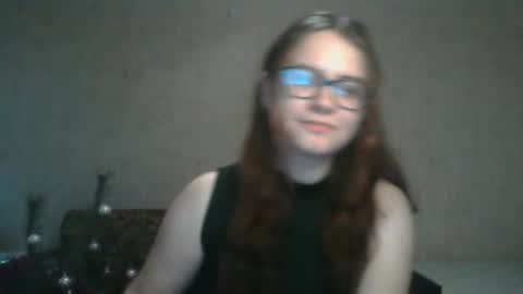 Snapshot of miyabe chatting on 02.01.25 Milana online show from 02.01.25