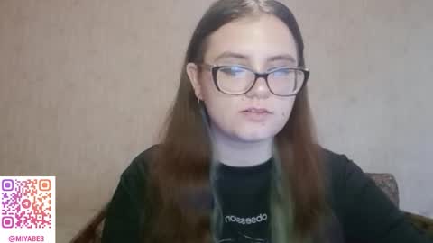 Snapshot of miyabe chatting on 09.16.25 Milana online show from 09.16.25