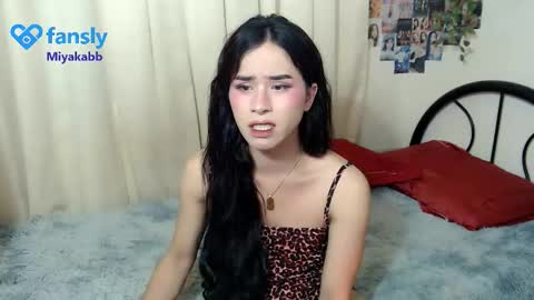 Miyakabebe online show from 11.13.25