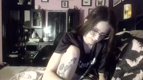 Mizz Bonez online show from 02.03.26