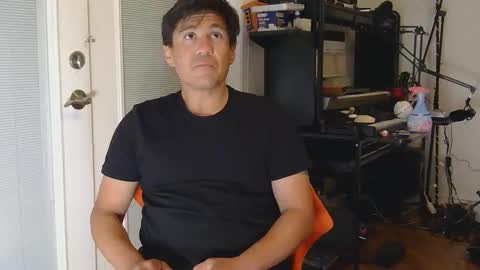 Snapshot of mlcenphx chatting on 11.22.25 mlcenphx online show from 11.22.25