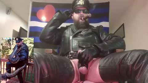 SMOKINsnakeEYEZ online show from 01.11.25