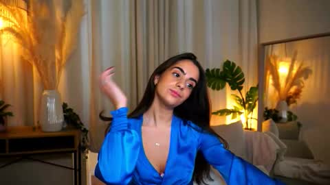 Snapshot of mmilkyway_ chatting on 10.08.25 milkyway online show from 10.08.25