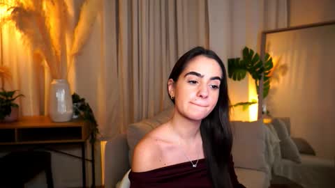 Snapshot of mmilkyway_ chatting on 11.30.25 milkyway online show from 11.30.25