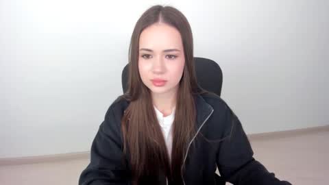 Snapshot of mmm_bananaa_ chatting on 02.21.25 Beata online show from 02.21.25