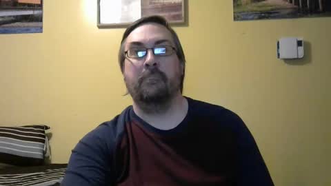 Snapshot of mmr4545 chatting on 03.03.26 mark online show from 03.03.26