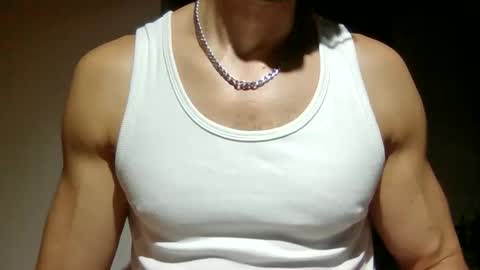 Snapshot of mmuscularman chatting on 05.25.26 mmuscularman online show from 05.25.26