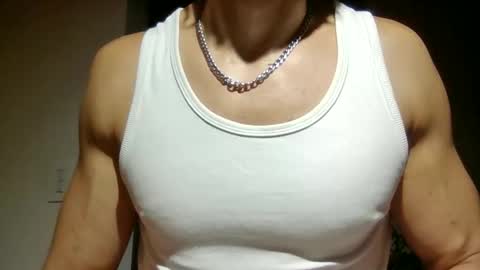 Snapshot of mmuscularman chatting on 06.09.26 mmuscularman online show from 06.09.26