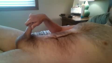 Snapshot of mndaddymn chatting on 12.01.24 mndaddymn online show from 12.01.24