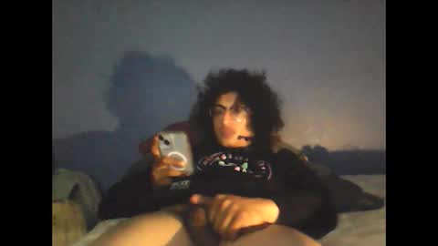 Snapshot of mochaandcreme chatting on 03.01.25 mochaandcreme online show from 03.01.25