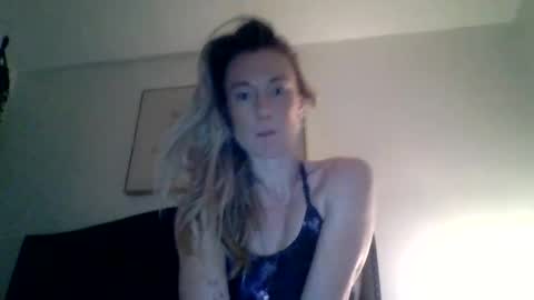 Snapshot of mockingbirds91 chatting on 04.22.26 mockingbirds91 online show from 04.22.26