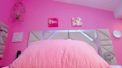 Sophia  online show from 02.20.26