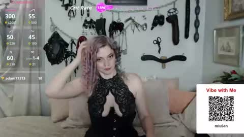 Snapshot of mohawkmischief chatting on 06.10.26 MohawkMischief online show from 06.10.26