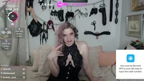 Snapshot of mohawkmischief chatting on 06.12.26 MohawkMischief online show from 06.12.26