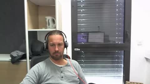 Julien online show from 10.06.25