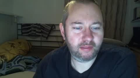 Snapshot of moistfalafel chatting on 02.12.25 Jode online show from 02.12.25