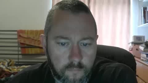 Snapshot of moistfalafel chatting on 05.12.26 Jode online show from 05.12.26