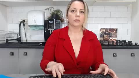 erika online show from 01.31.25