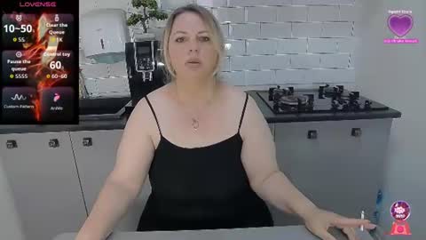 Snapshot of mojjo_erika chatting on 06.25.26 erika online show from 06.25.26