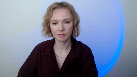 mollilove online show from 04.28.26