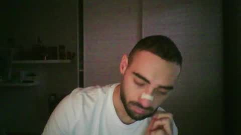 Snapshot of mollo20 chatting on 10.21.25 mollo20 online show from 10.21.25