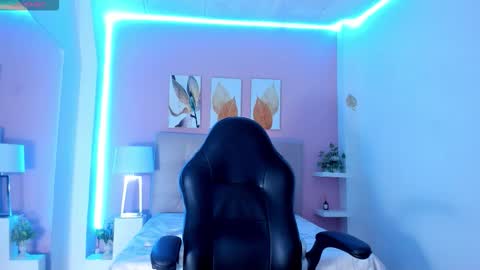    online show from 03.03.26